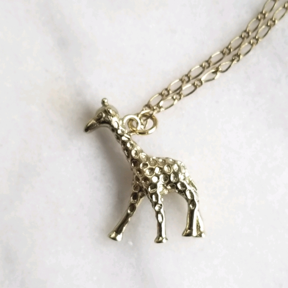J crew giraffe necklace
